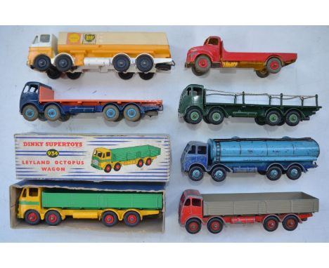 Collection of vintage Dinky Supertoys diecast models to include a boxed 934 Leyland Octopus Wagon, unboxed Leyland Octopus Sh