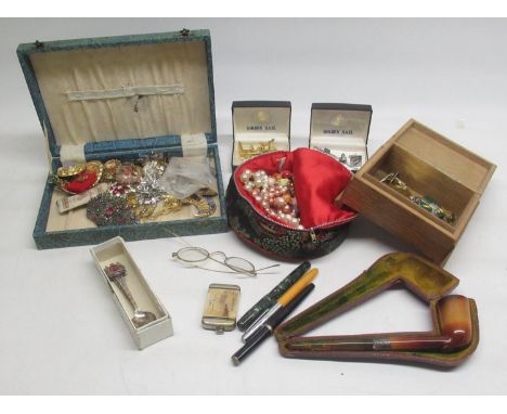 Collection of brooches, cufflinks, tie clips, etc. inc.  pipe with hallmarked silver collar 'H.P.' Birmingham 1898, 3 fountai