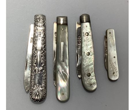 Four various silver-bladed folding fruit knives, three with mother-of-pearl handles and one with ornately worked silver handl