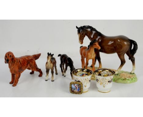 Beswick horses, Royal Doulton English Red Setter 1055, painted enamel brooch, and various miscellaneous ceramics        Red s