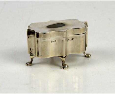 Crimped design Edwardian silver ring or trinket box set on four legs with paw feet, B'ham 1905       