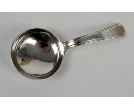 Georgian silver caddy spoon with round bowl, London 1795       
