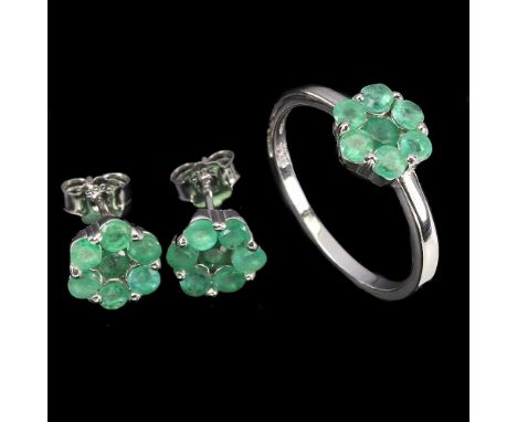 A suite of matching pair of 925 silver emerald set cluster stud earrings and ring.