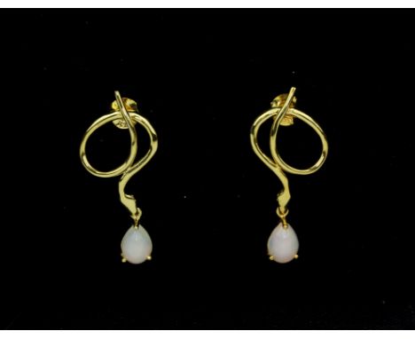 A pair of 925 silver gilt opal set drop earrings, L. 3.5cm