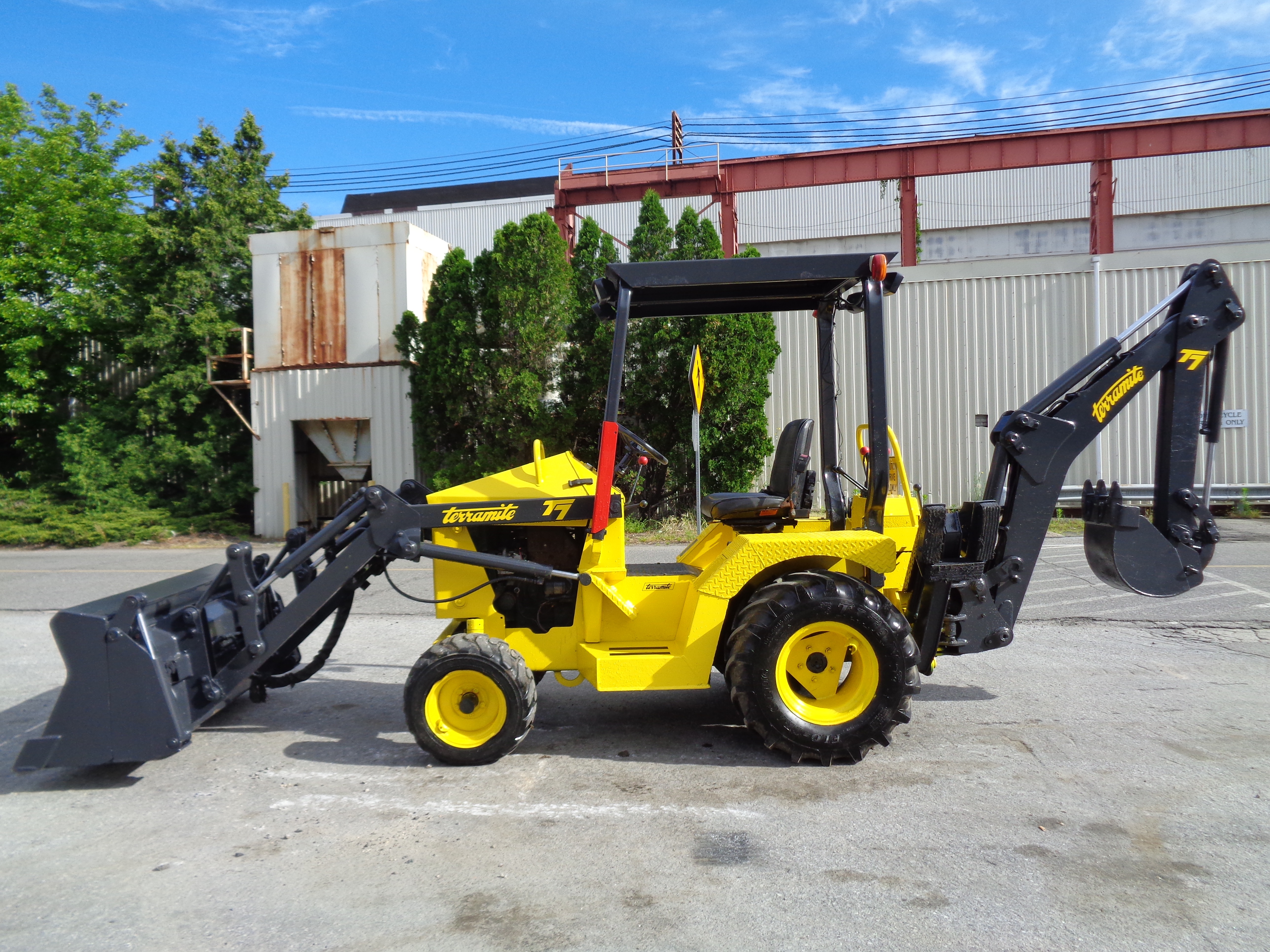 Make Terramite Model T7 Year 2006 SN 267X0229 Diesel Engine Kubota