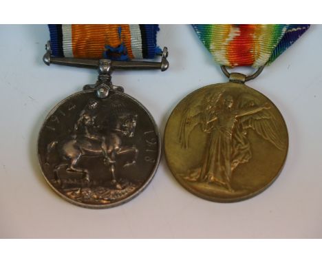 A full size WW1 medal pair to include The British War Medal & Victory Medal issued to 240802 PTE. E.W. HUNTER Sommerset Light