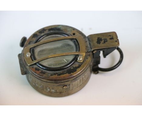 British WW2 Military Compass Made By T.G. & Co Ltd (London) No. 287120, Stamped With The Broad Arrow And Dated 1944.