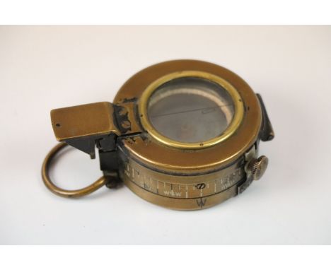 A 1940 British WW2 MkIII Military Compass By T.G. Co Ltd No.33255.
