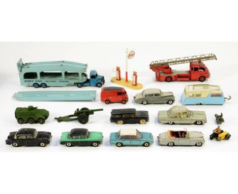 A QUANTITY OF VINTAGE DINKY TOYS