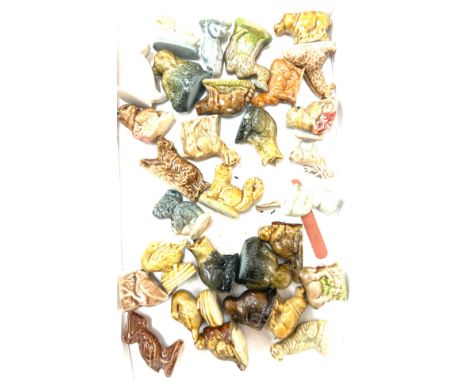 Selection of vintage wade animal figures 