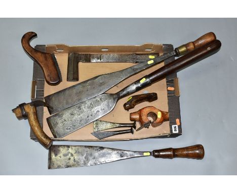 TEN ITEMS OF VINTAGE SHIPWRIGHTS TOOLS including a Gilpin 4'' calking chisel, two other calking chisels, 3¼'' and 3 7/8'', a 