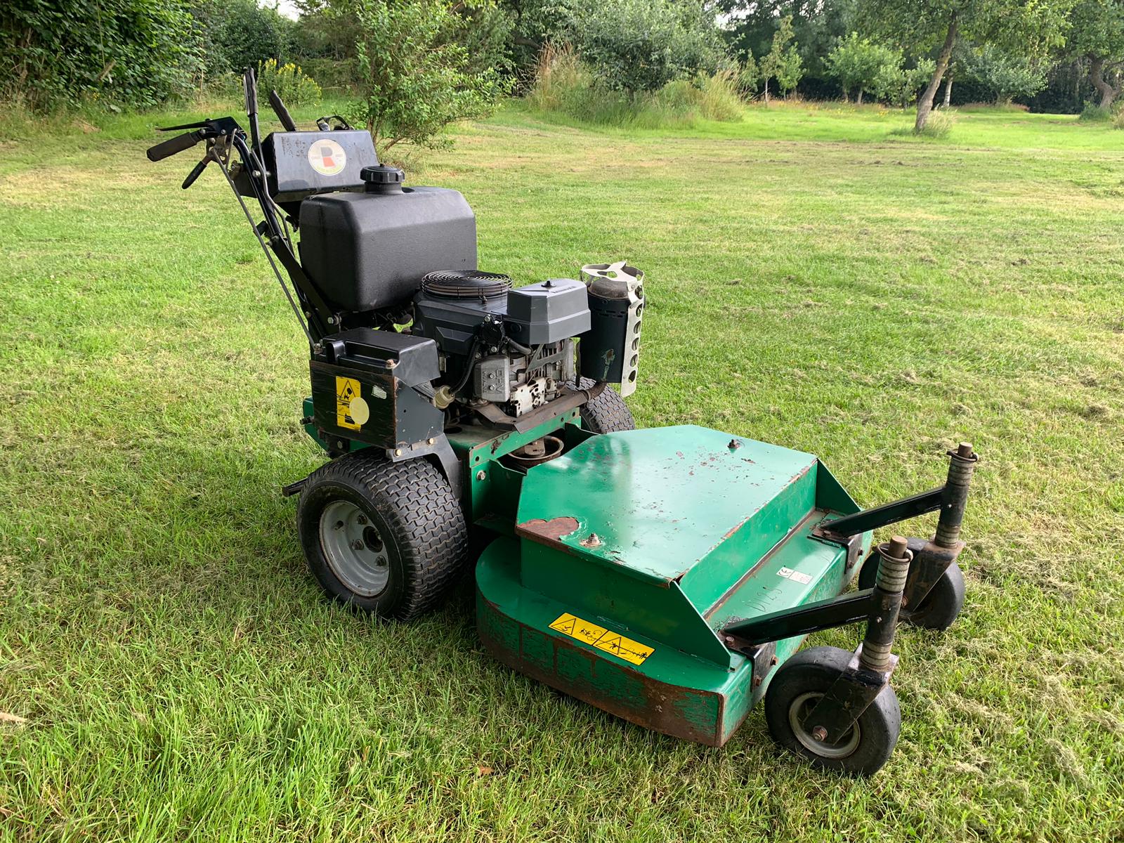 DS 2008 CGC WALK BEHIND ZERO TURN HEAVY DUTY COMMERCIAL LAWN MOWER