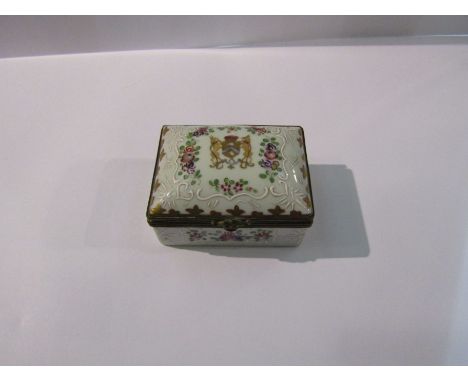 A French porcelain trinket box with handpainted interior and exterior on white ground, armorial, 5cm x 7cm x 4cm