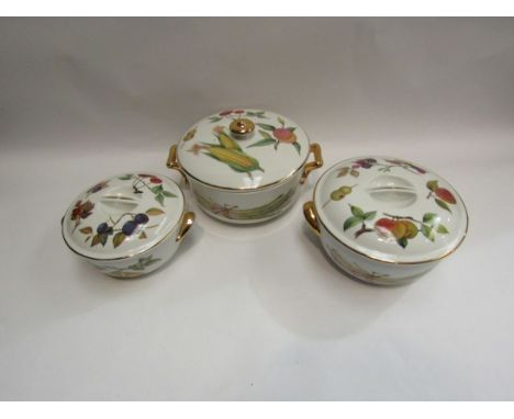 Three Royal Worcester "Evesham" pattern lidded tureens
