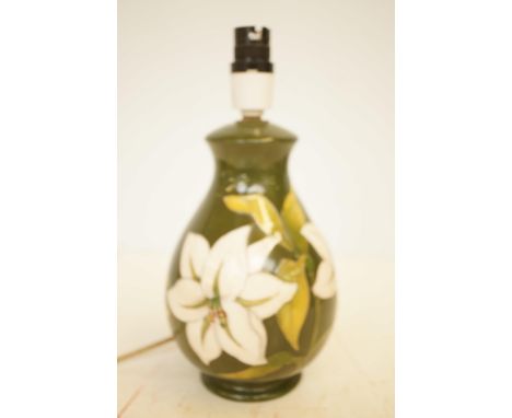 Moorcroft lamp bermuda liliys 