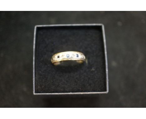 9ct Gold ring set with white &amp; blue sapphire Size L 