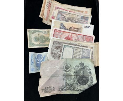 Collection of vintage bank notes 