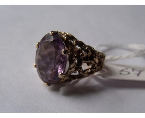 9ct amethyst set ring in fancy pierced mount approx   size 'K'         