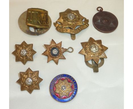Group of East Yorkshire regiment badges inc an enamel lapel badge for 1/4TH BATT. East Yorkshire Regt', cap badges, collar do