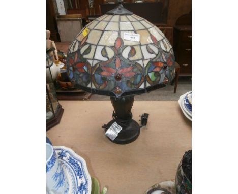 tiffany style table lamp