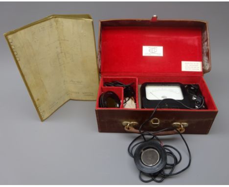 Evans Electroselenium Ltd. Professional light meter, with calibration charts, in leather case, L32cm
