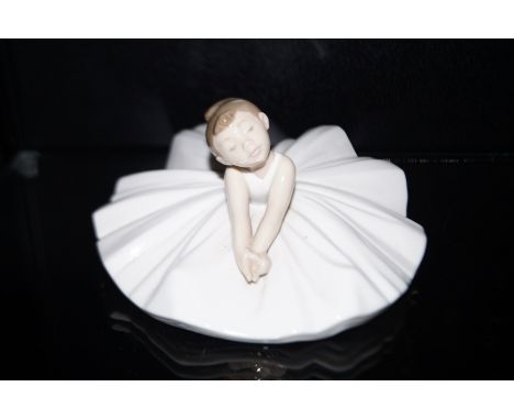 Nao figure of a ballerina Diameter 18 cm