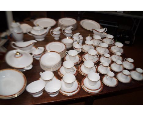 Royal Doulton H5172 Sandon 16x cups &amp; saucers, 35 piece trio's, 3x large bowls, 10x medium size bowls, 8x small bowls, 2 