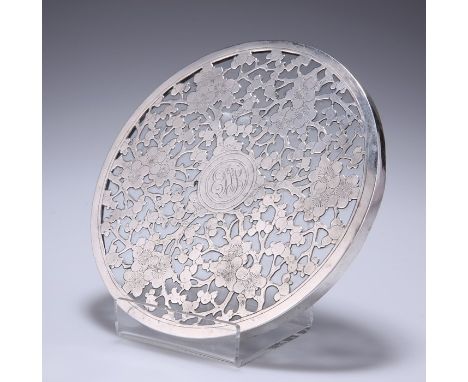 A LARGE TIFFANY & CO STERLING SILVER AND GLASS COASTERimport mark, Albert William Feavearyear, London 1920Circular, decorated