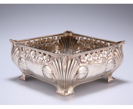 A GERMAN ART NOUVEAU SILVER BOWLby Wilkens & SohneSquare with everted corners, chased with stylised scrolls and foliage, stam