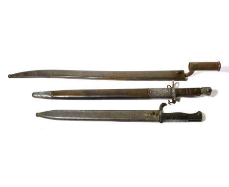 A German 98/05 Butcher Bayonet, second pattern, the saw-back steel blade stamped WAFFENFABRIK MAUSER A.G. OBERNDORF, with ste