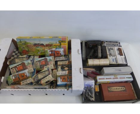 Three boxes of mostly model railway kits including Wardside, Kitmaster, Faller and Airfix; also two boxed Esci 1:24th scale k