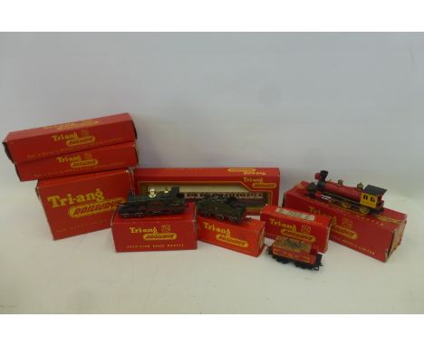 A quantity of Triang Railway 00 gauge model railway items.