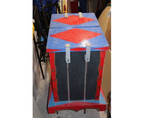 A Sub trunk illusion in circus style decoration (1)