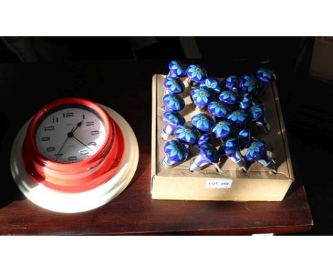 A SELECTION OF DECORATIVE CERAMIC PAINTED KNOBS &amp; a wall mounting clock by Metamec 