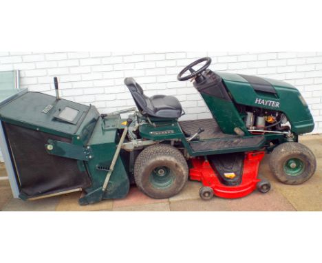 Hayter H1642 Ride on motor mower with 3' cutting deck and grass box with roller and brush - working 