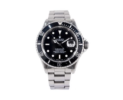 Rolex Oyster Perpetual Date Submariner: a stainless steel cased automatic wristwatch, ref 16610, serial W445xxx, circa 1995, 