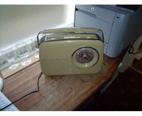 Vintage Bush radio 