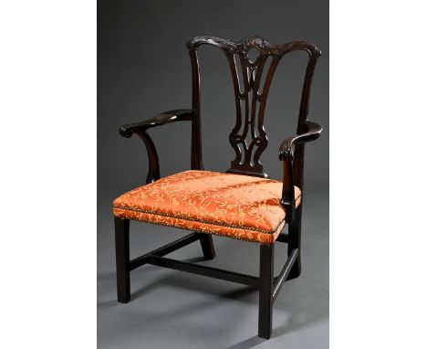 Chippendale Ellbow Chair mit schön geschnitztem Rückenbrett, England 18.Jh., Mahagoni, 43/94,5cm, rest.