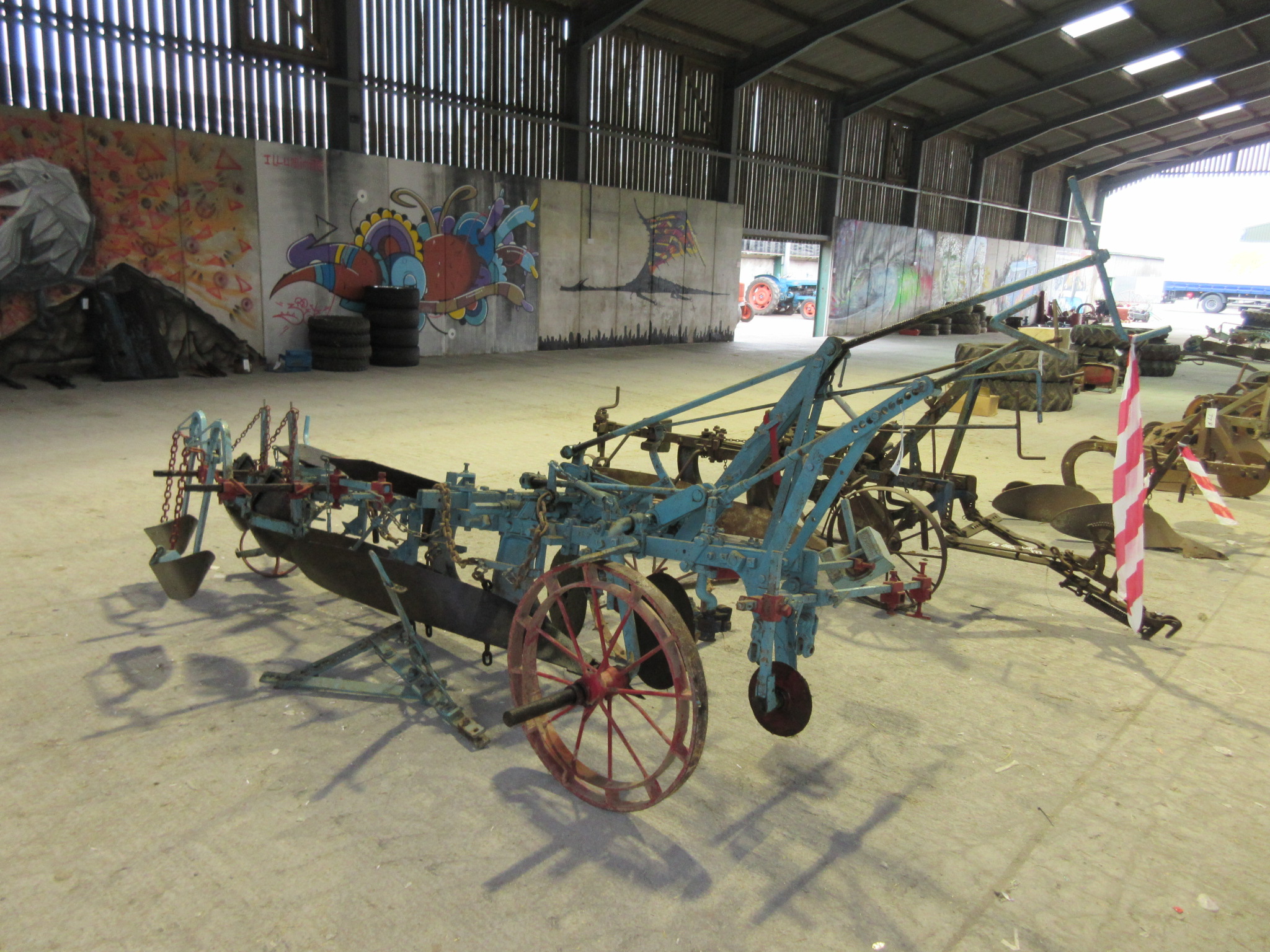 Ransomes RSLD No.9 high cut trailed 2 furrow match plough c/w boats