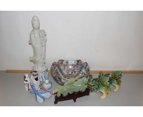 Mixed Lot: Various modern Oriental items to include a white china figure a pair of foo dogs, a damaged jade model of horses a