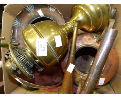 A quantity of brass and copper ware to include hunting horn and oriental 