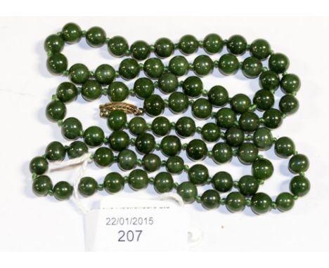A string of jade beads 