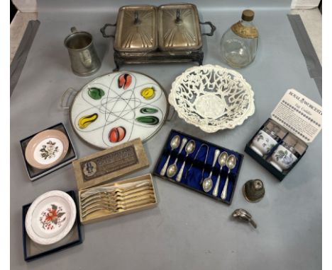Assorted kitchenalia including antique double serving dish on claw feet, egg coddlers, tankard and cutlery / T19