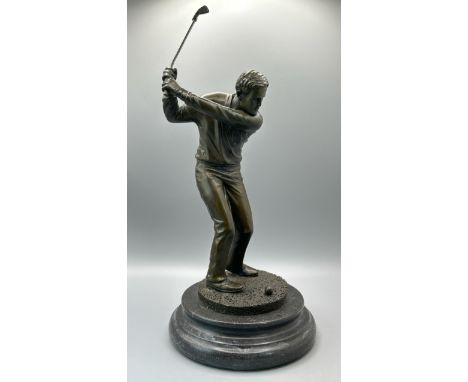 Bronze statue of a Golf player, on circular marble base, 33cm high / T38
