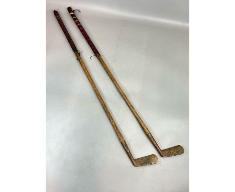 Golf - two Hickory left and right putters with original handles  / T36 
