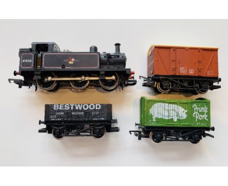 Hornby OO Scale BR 0-6-0 Tank Loco &amp; 3x Freight Wagons