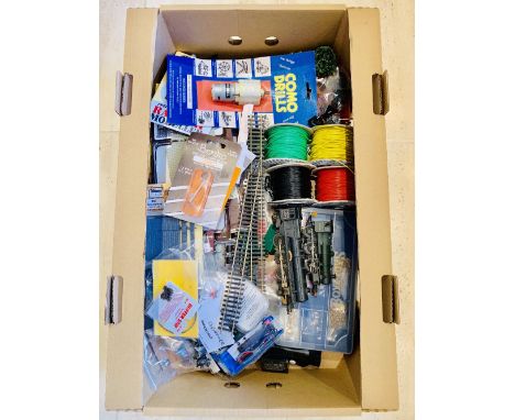 OO Scale Accessories Including Signal Wire &amp; Parts etc