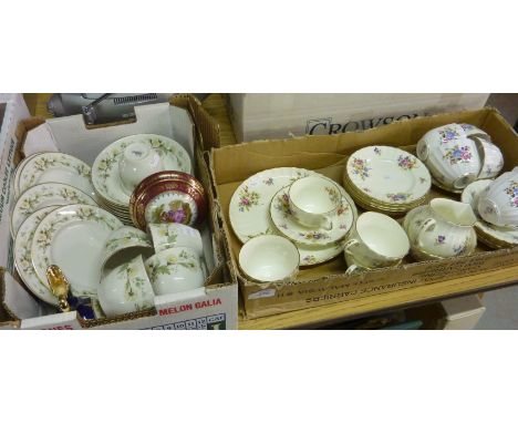 Royal Worcester Roanoke tea service and a Royal Doulton Clairmont tea service (2 boxes)