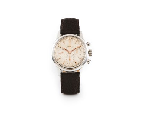 Seamaster model. Winding mechanical movement (cal. 321) with chronograph function and serial Nº 19584708. Stainless steel cas