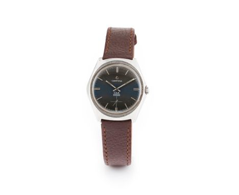 Club 200 model. Winding mechanical movement. Stainless steel case. In good condition.36,5mm